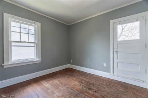 341 E Archwood Avenue Akron OH 44301