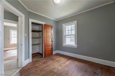 341 E Archwood Avenue Akron OH 44301