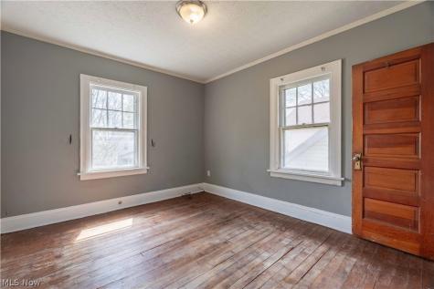 341 E Archwood Avenue Akron OH 44301