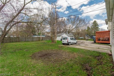 341 E Archwood Avenue Akron OH 44301