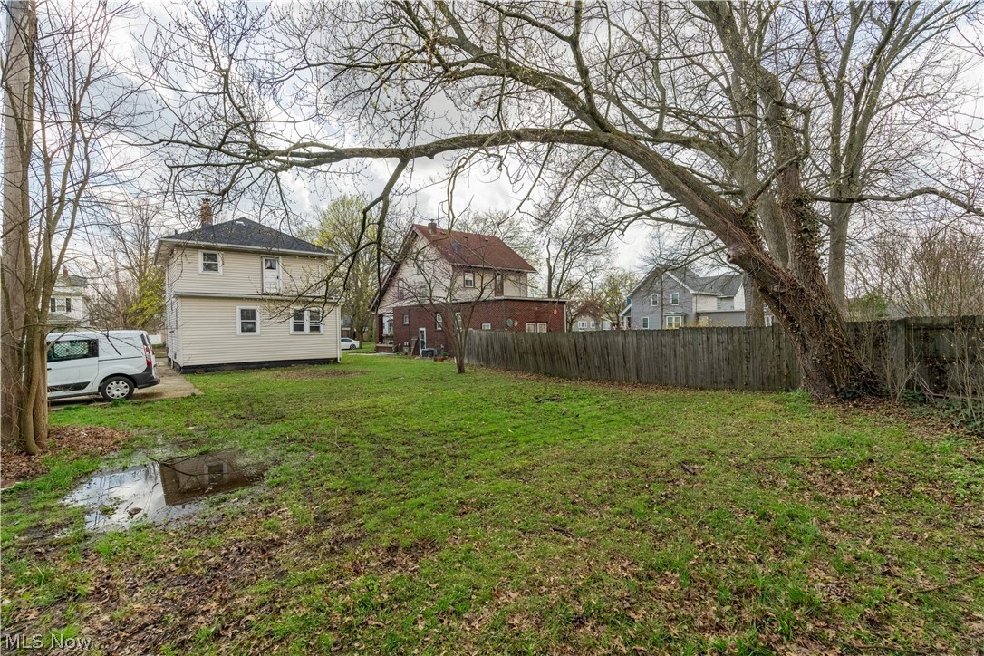 341 E Archwood Avenue Akron OH 44301