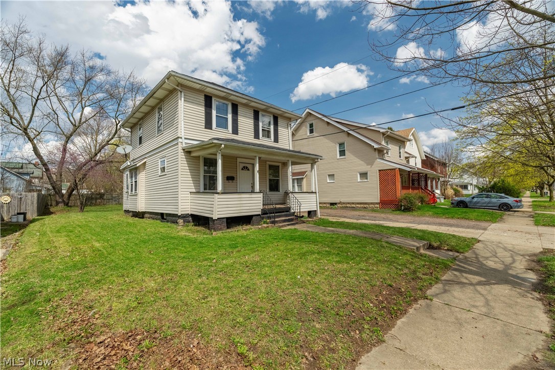 341 E Archwood Avenue Akron OH 44301