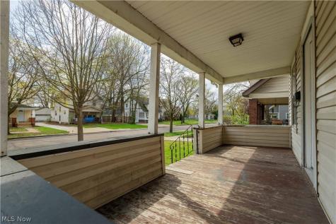 341 E Archwood Avenue Akron OH 44301