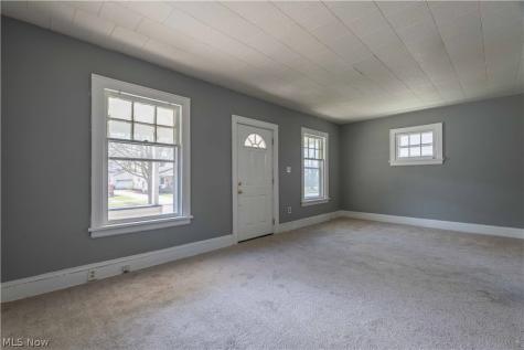 341 E Archwood Avenue Akron OH 44301