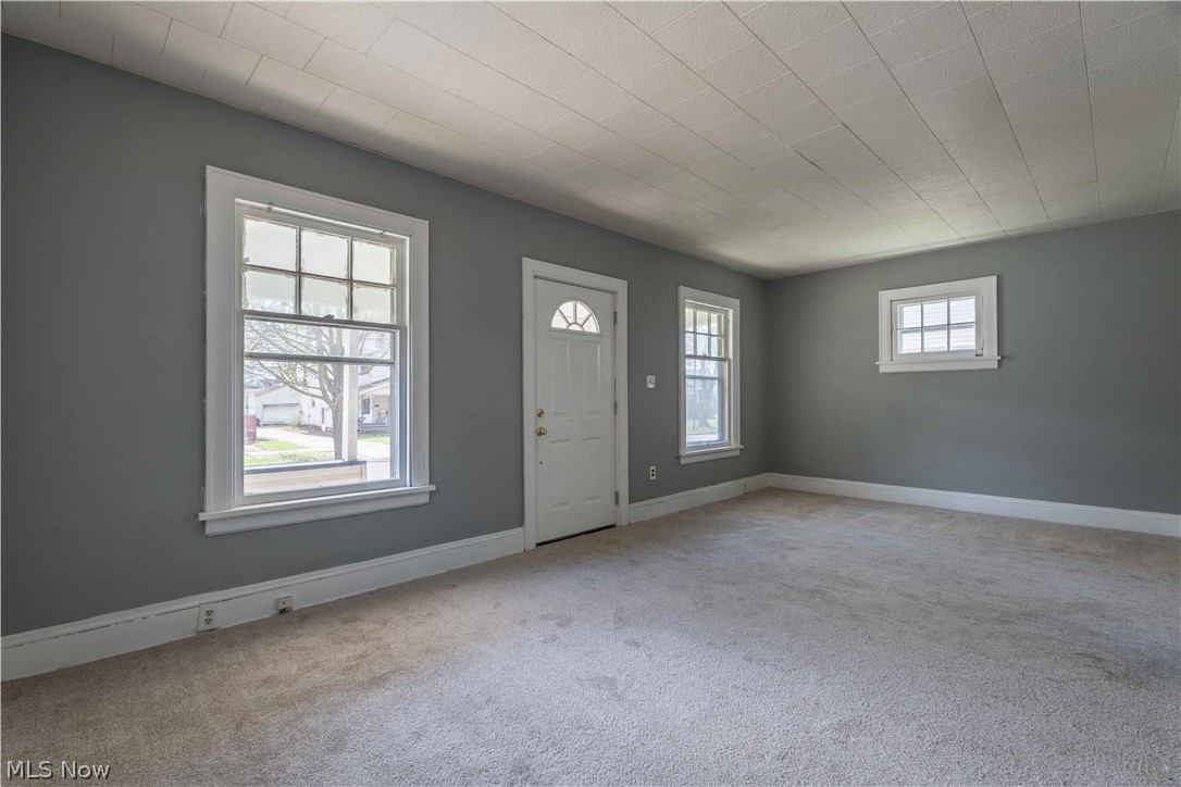 341 E Archwood Avenue Akron OH 44301