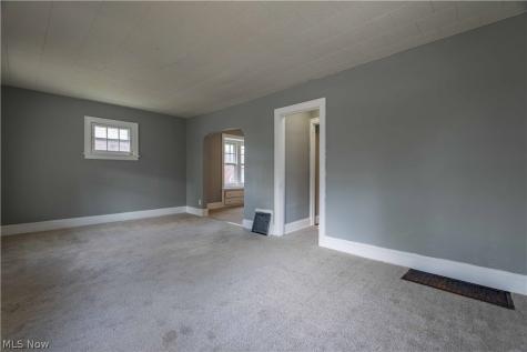 341 E Archwood Avenue Akron OH 44301