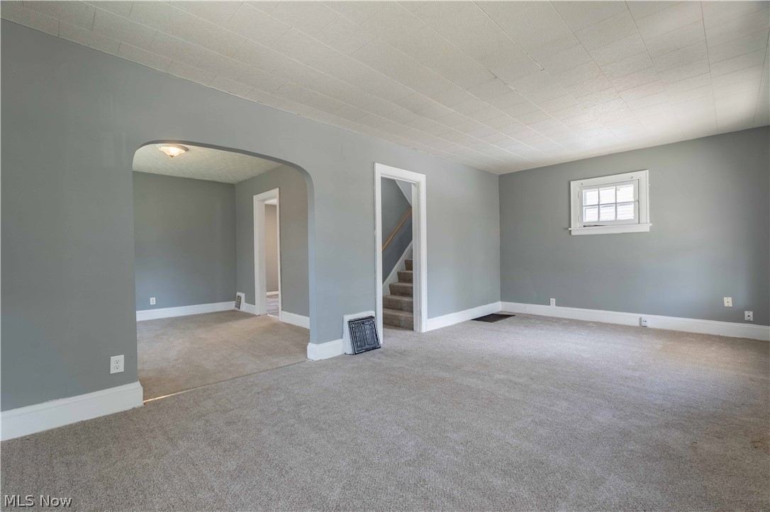 341 E Archwood Avenue Akron OH 44301