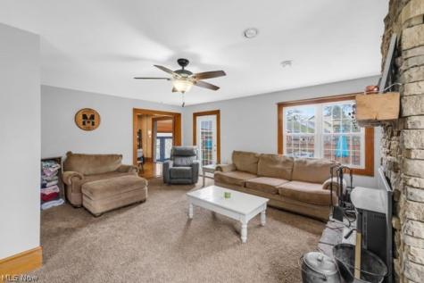 624 E Ford Avenue Barberton OH 44203