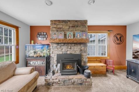 624 E Ford Avenue Barberton OH 44203