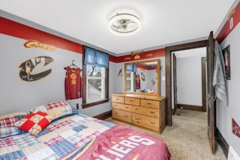 624 E Ford Avenue Barberton OH 44203