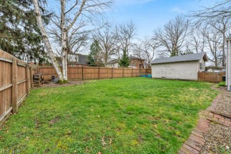624 E Ford Avenue Barberton OH 44203