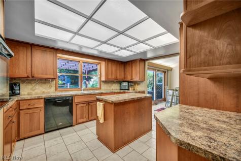 3665 Russett Drive Broadview Heights OH 44147