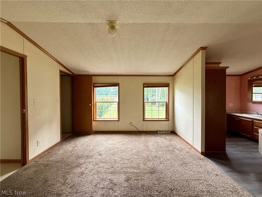 68 Stoneybrook Drive Hubbard OH 44425