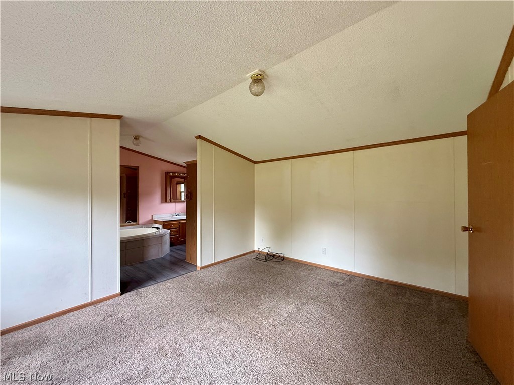 68 Stoneybrook Drive Hubbard OH 44425