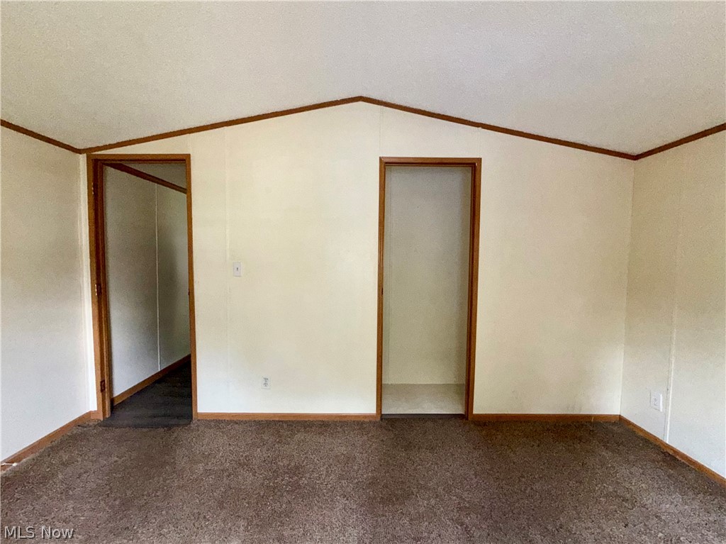 68 Stoneybrook Drive Hubbard OH 44425