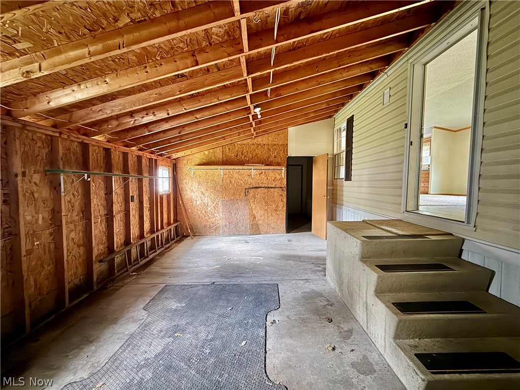 68 Stoneybrook Drive Hubbard OH 44425