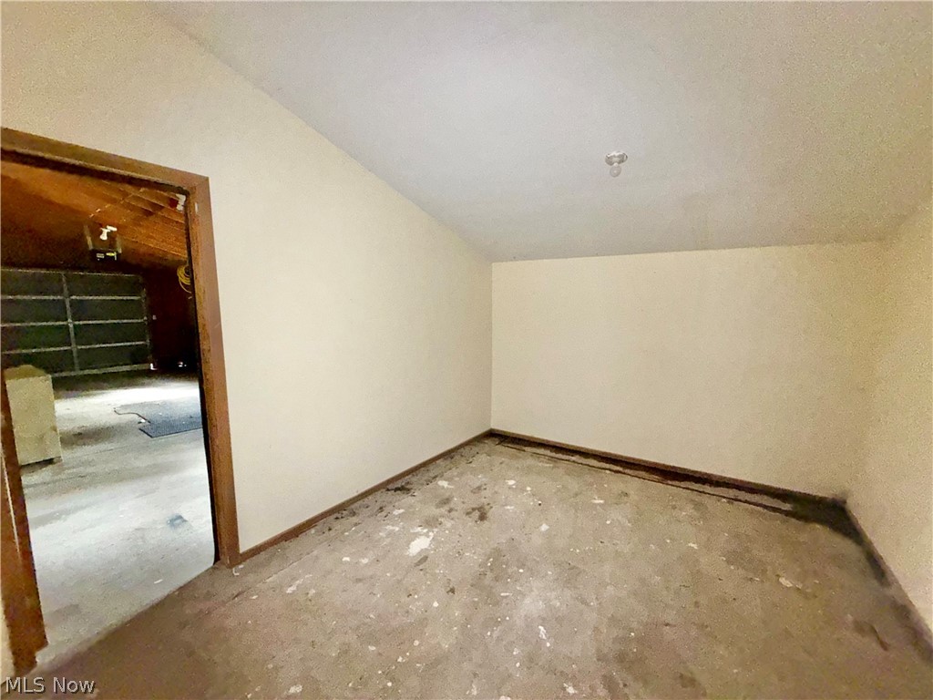 68 Stoneybrook Drive Hubbard OH 44425