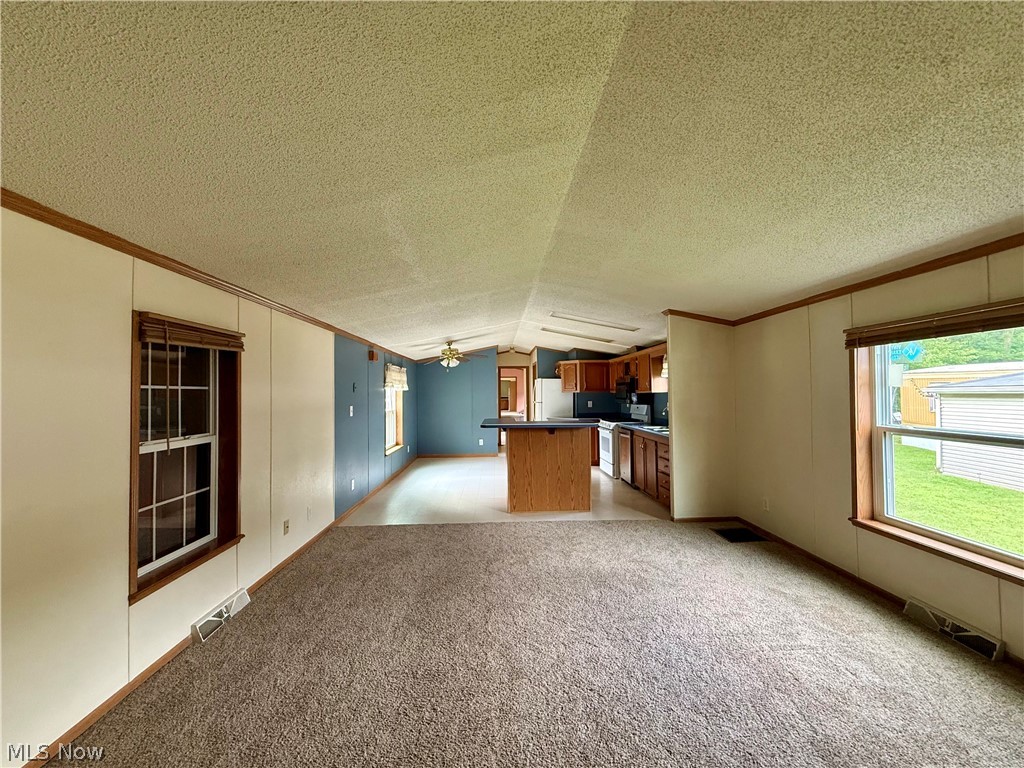 68 Stoneybrook Drive Hubbard OH 44425