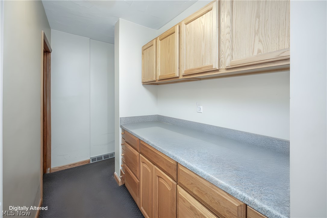 2985 Albrecht Avenue Akron OH 44312