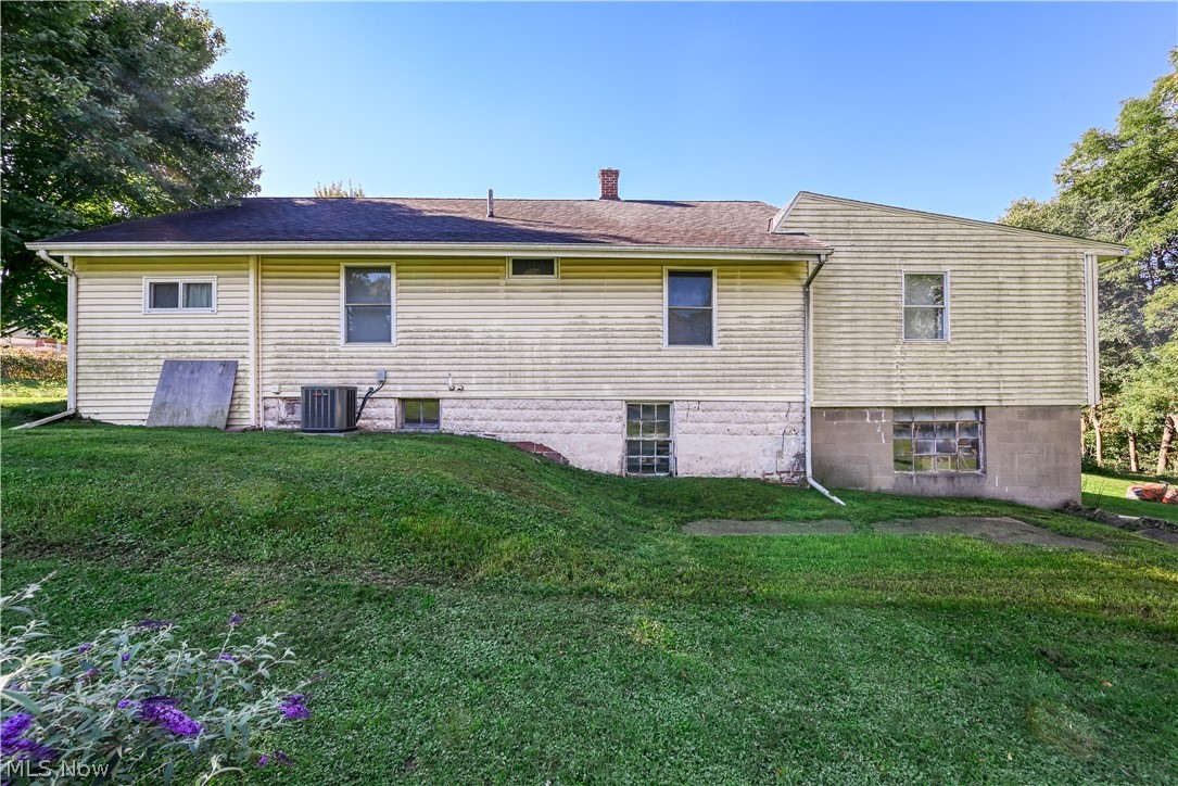 2985 Albrecht Avenue Akron OH 44312