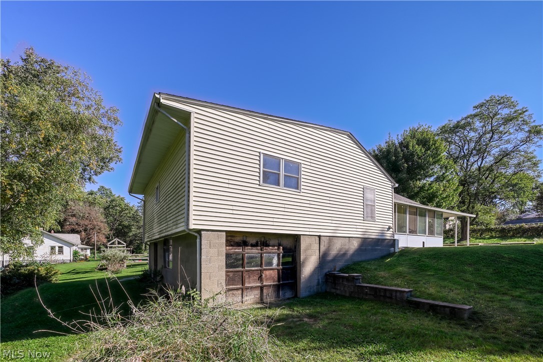 2985 Albrecht Avenue Akron OH 44312