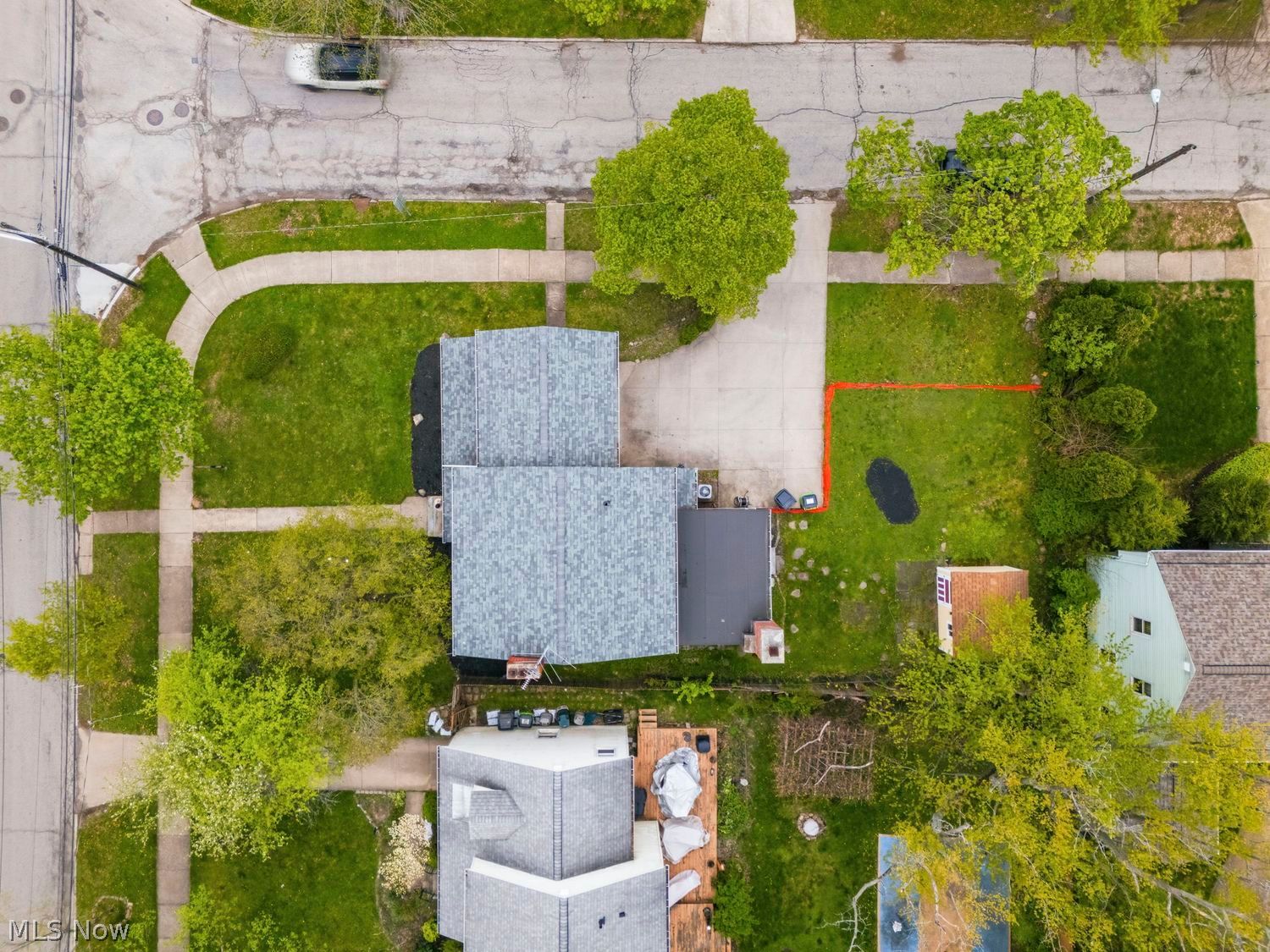 693 Quilliams Road South Euclid OH 44121