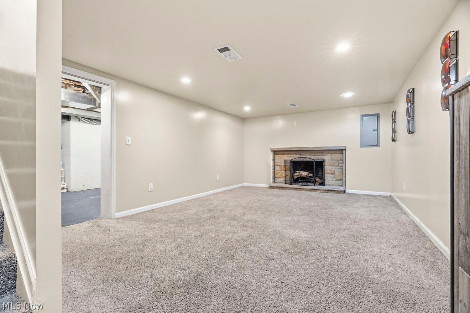 693 Quilliams Road South Euclid OH 44121