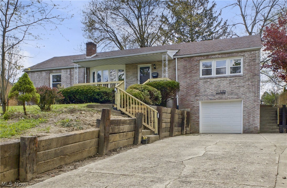 3232 Bears Den Road Youngstown OH 44511