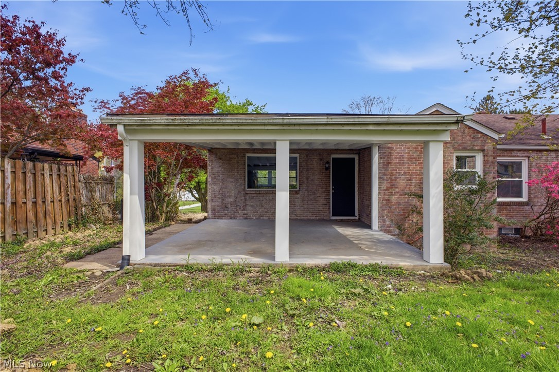 3232 Bears Den Road Youngstown OH 44511