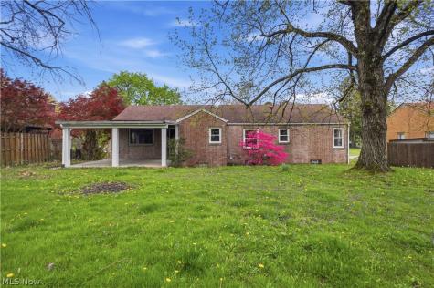 3232 Bears Den Road Youngstown OH 44511