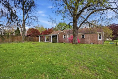 3232 Bears Den Road Youngstown OH 44511