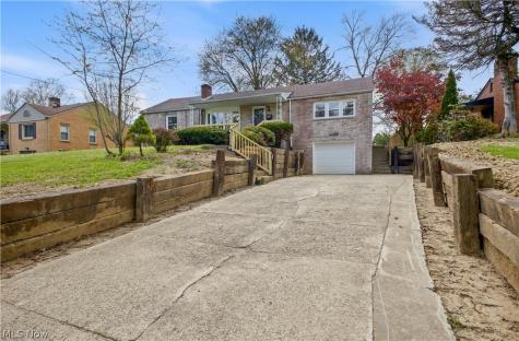 3232 Bears Den Road Youngstown OH 44511