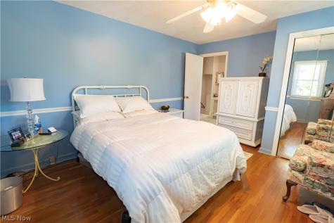 1403 Clearview Road Lyndhurst OH 44124