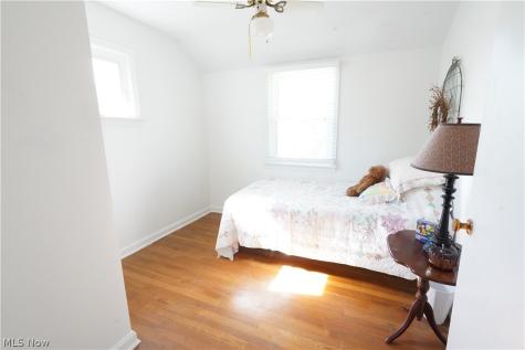 1403 Clearview Road Lyndhurst OH 44124