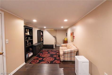 1403 Clearview Road Lyndhurst OH 44124