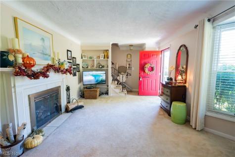 1403 Clearview Road Lyndhurst OH 44124