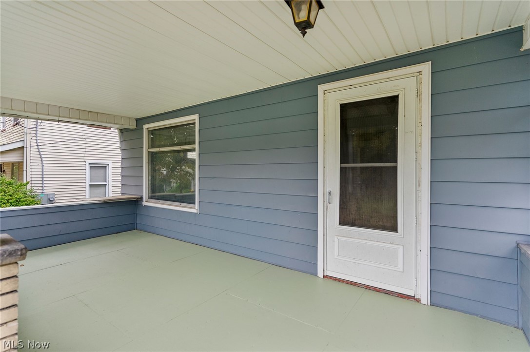 56 Spring Street Struthers OH 44471