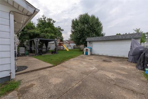13473 Donald Drive Brook Park OH 44142