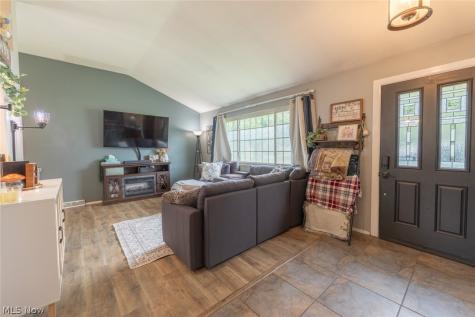 13473 Donald Drive Brook Park OH 44142