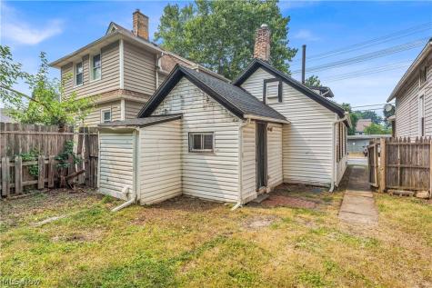 3221 Trowbridge Avenue Cleveland OH 44109