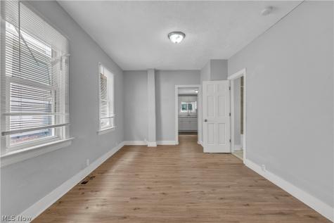 3221 Trowbridge Avenue Cleveland OH 44109