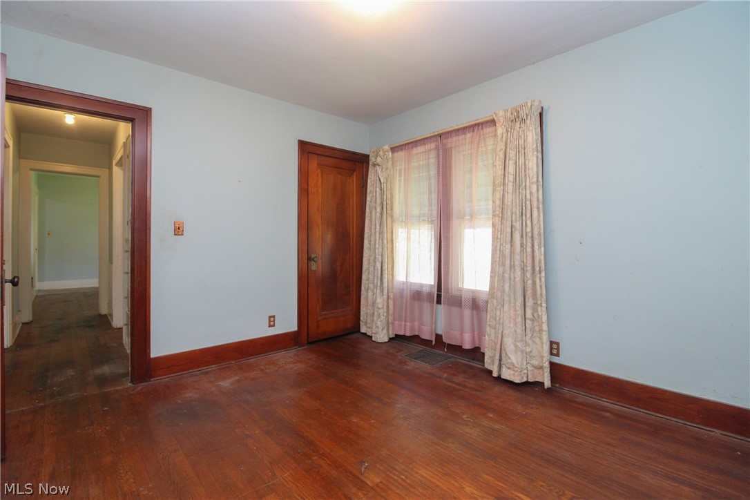 628 North Road SE Warren OH 44484