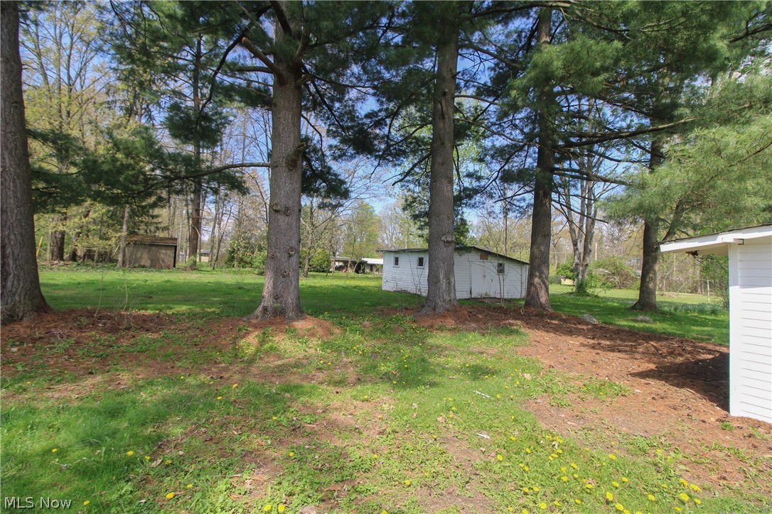 628 North Road SE Warren OH 44484