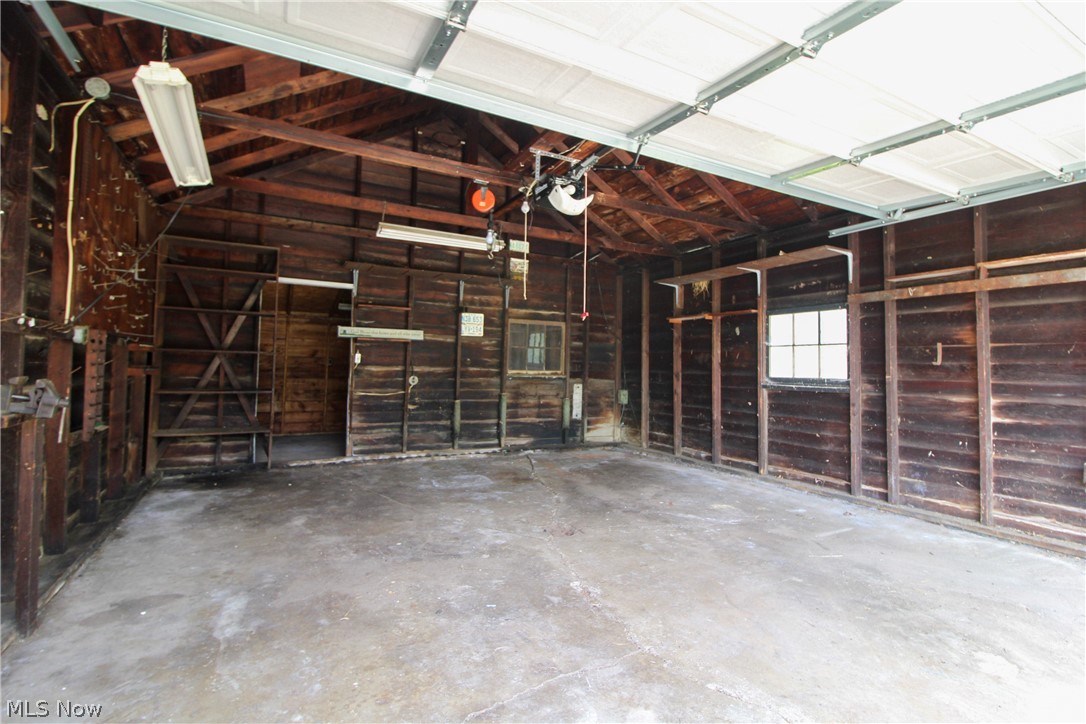628 North Road SE Warren OH 44484