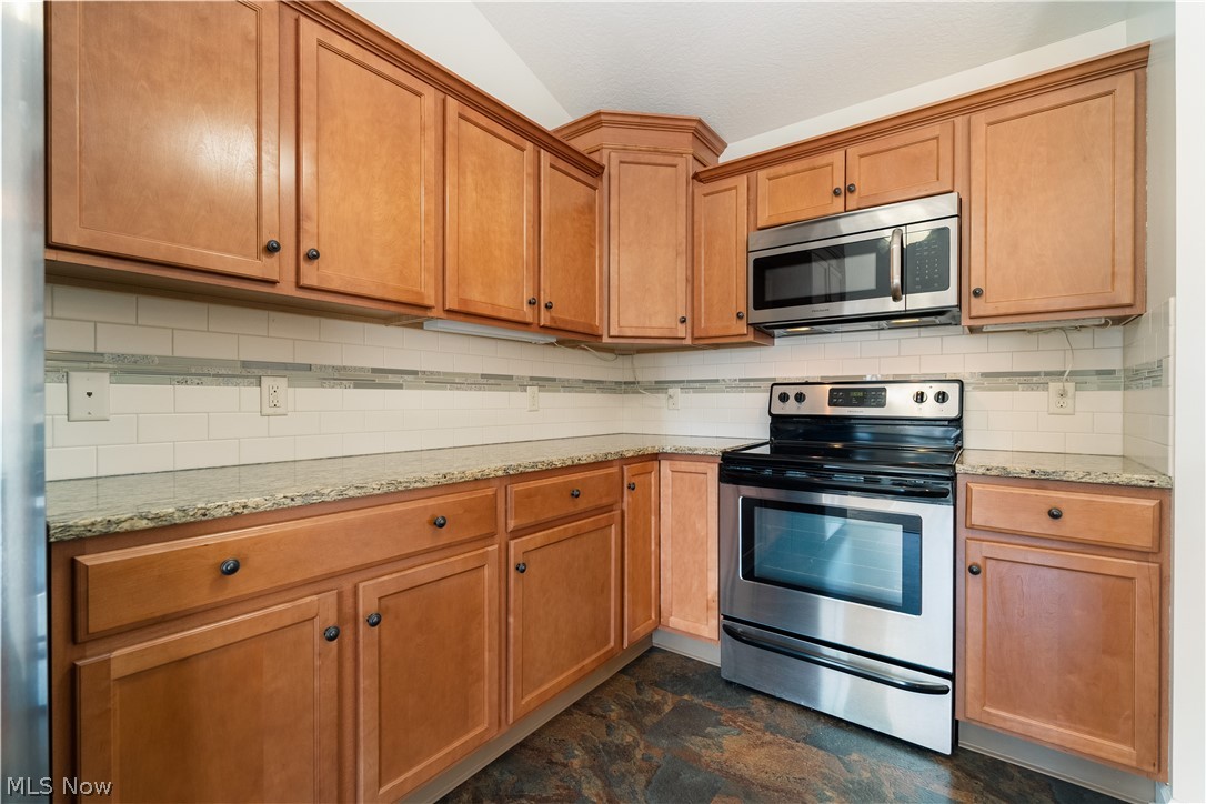 6617 Harness Circle NE Canton OH 44721