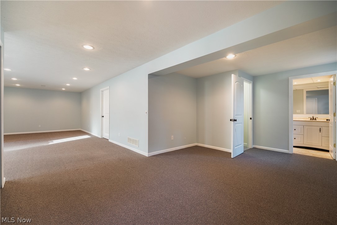 6617 Harness Circle NE Canton OH 44721