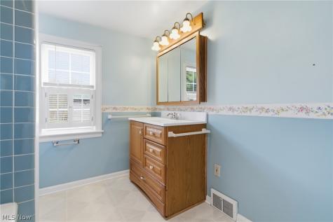 13130 Kinsman Road Burton OH 44021