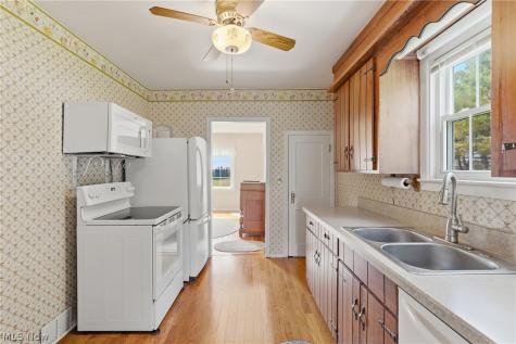 13130 Kinsman Road Burton OH 44021