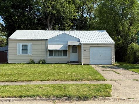 14400 Courtland Avenue Cleveland OH 44111