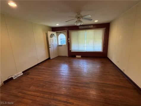 14400 Courtland Avenue Cleveland OH 44111